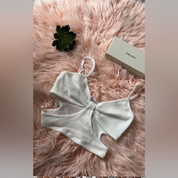 white spaghetti strap fashion top - Picture 2 of 9